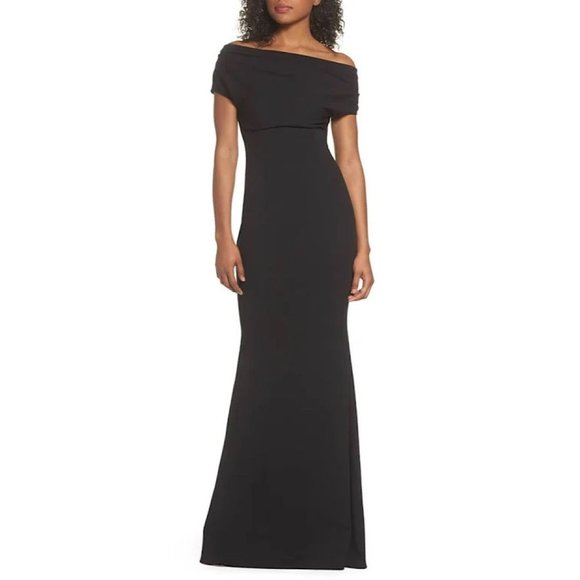 Katie May Dresses & Skirts - NWT Katie May Hannah Off The Shoulder Crepe Trumpet Gown Maxi Dress